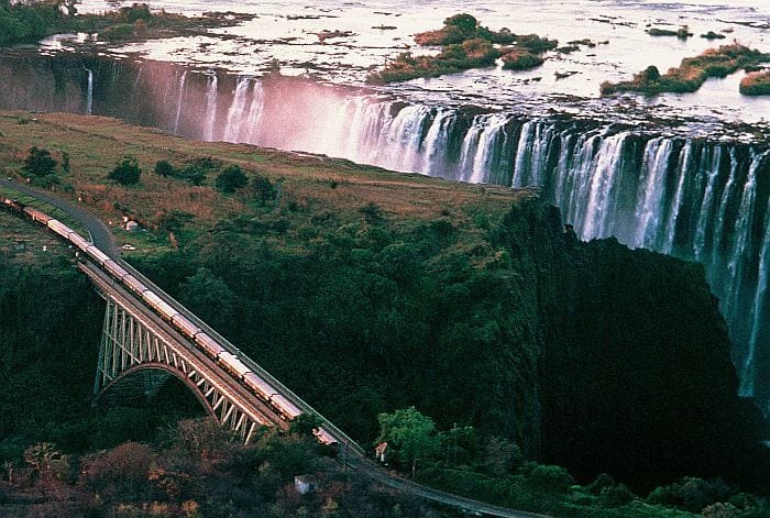 Cedarberg Travel | Rovos Rail Pretoria to Victoria Falls Luxury Train Journey