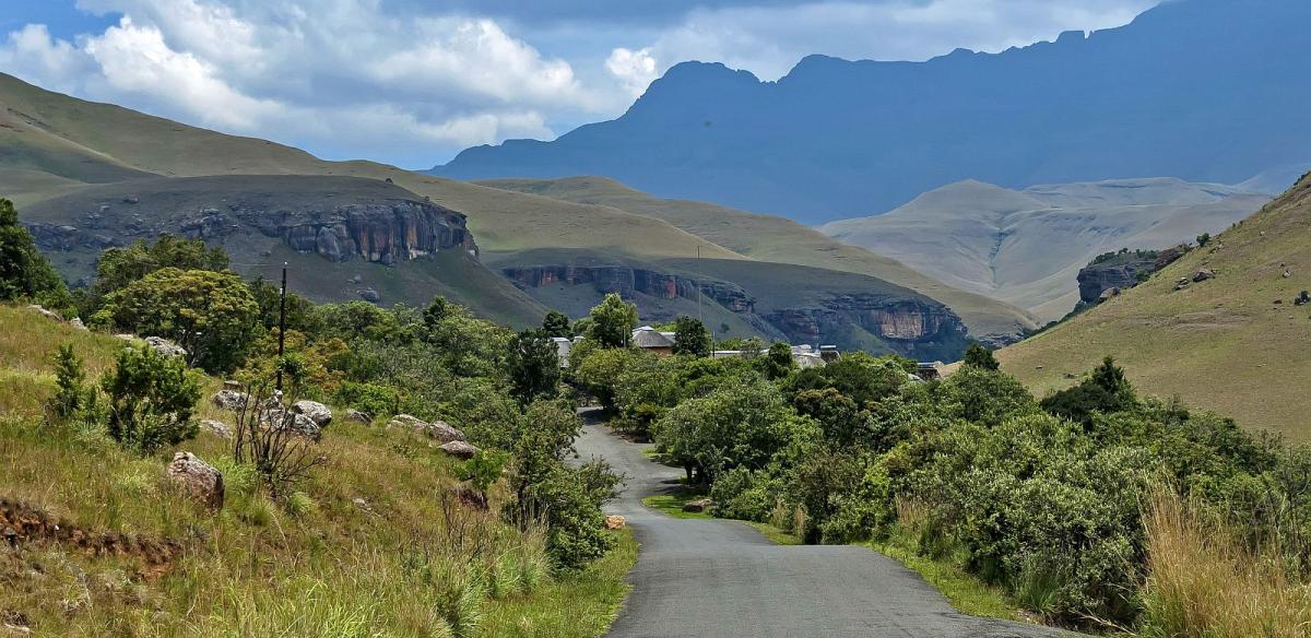 South Africa self drive - Road to Giants Castle KwaZulu-Natal nature reserve, Drakensberg South Africa.